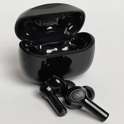 Anker soundcore R100